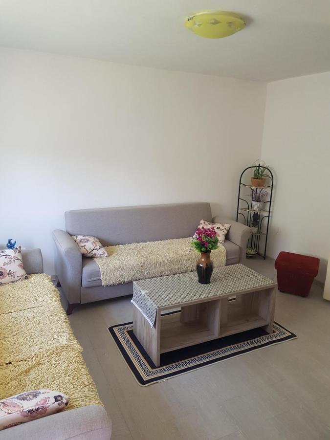 Apartman Venera Lägenhet Sarajevo Exteriör bild
